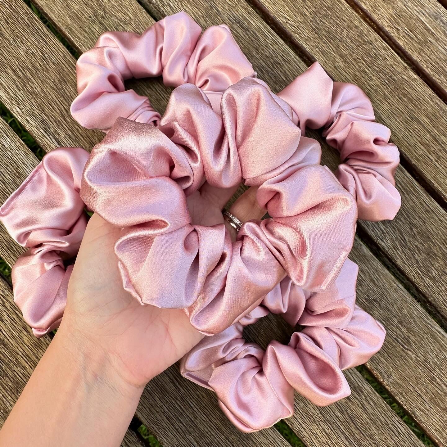 Deluxe Satin Scrunchie (regular)// Opal Pink