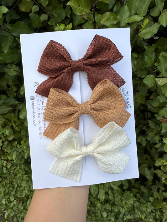 Lightweight Bow Trio