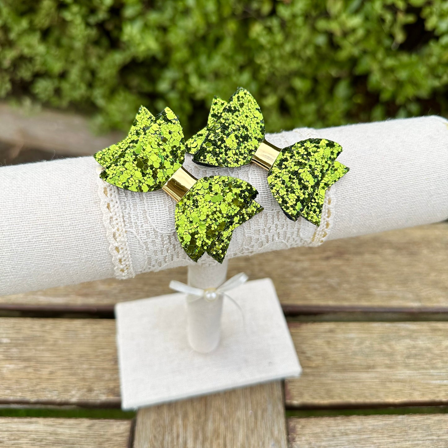 Baby Dolly Classic Glitter Bows// Olive