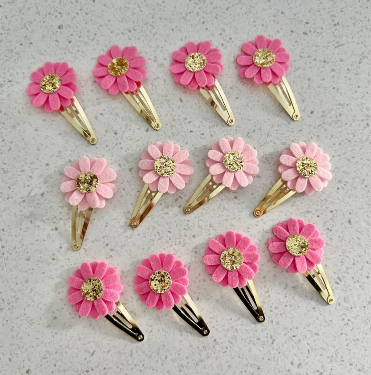 Felt Daisy Snap Clip Party Favours