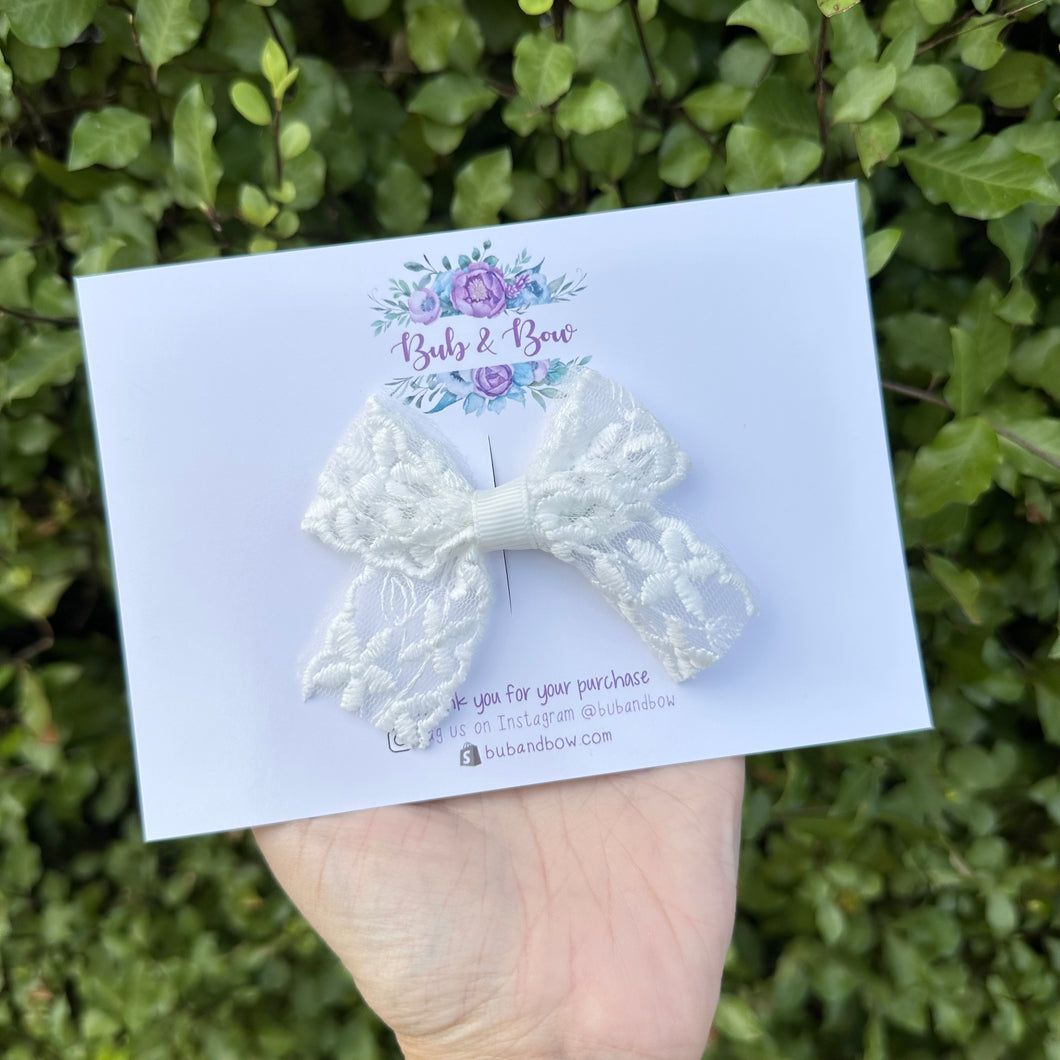 Petite Lace Bow