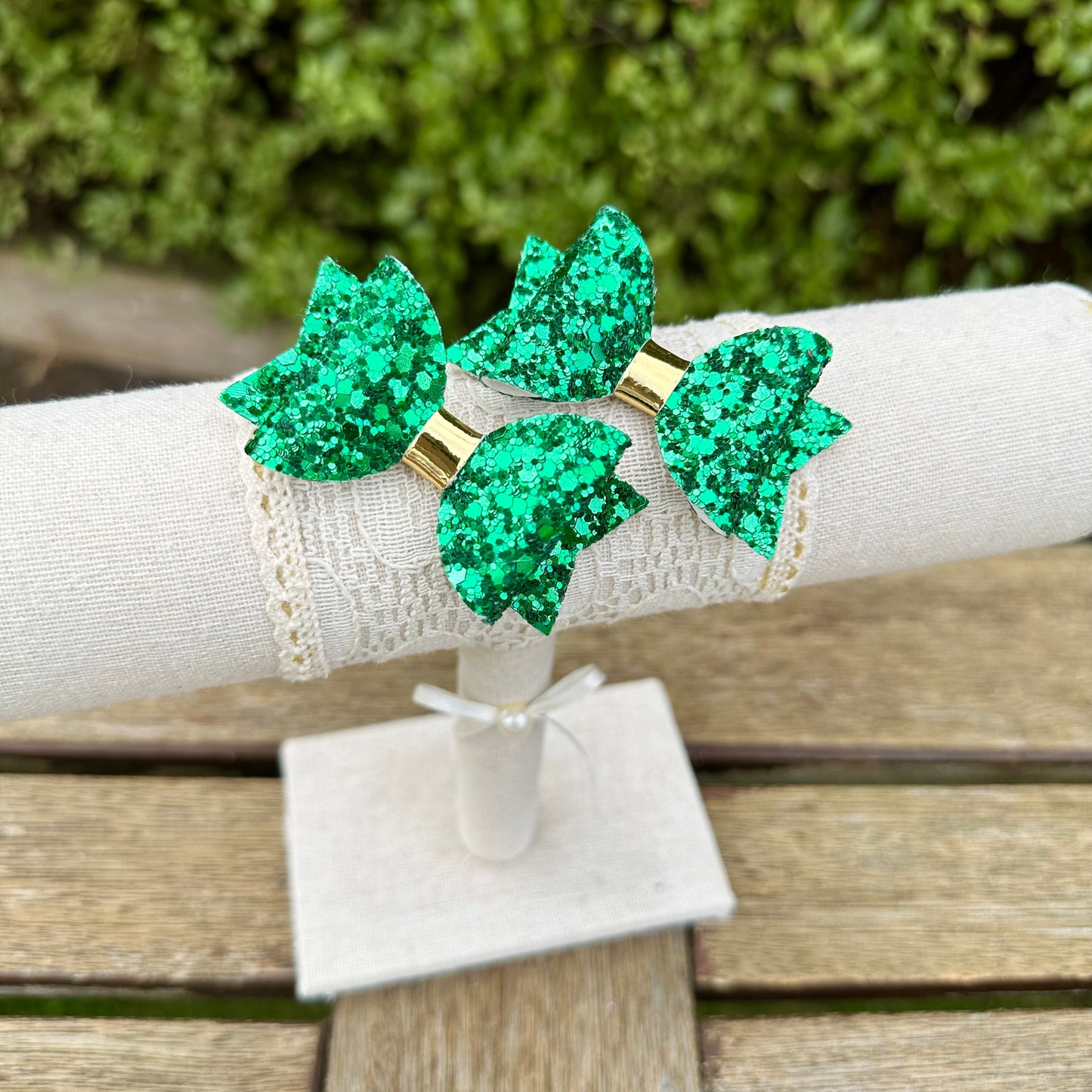 Baby Dolly Classic Glitter Bows// Kelly Green