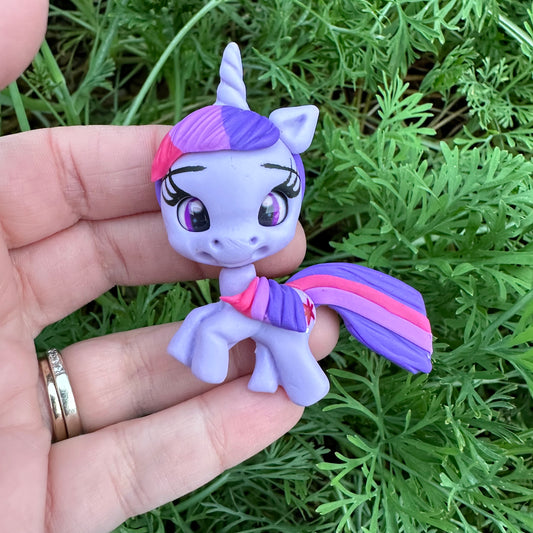 Custom Pony Clay Bow