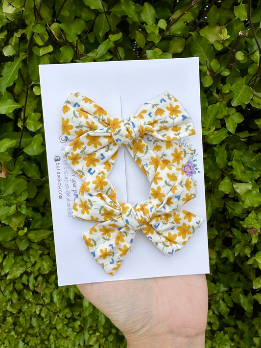 Patterned Pixie Bow Pair