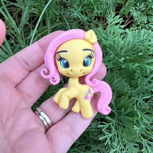 Custom Pony Clay Bow