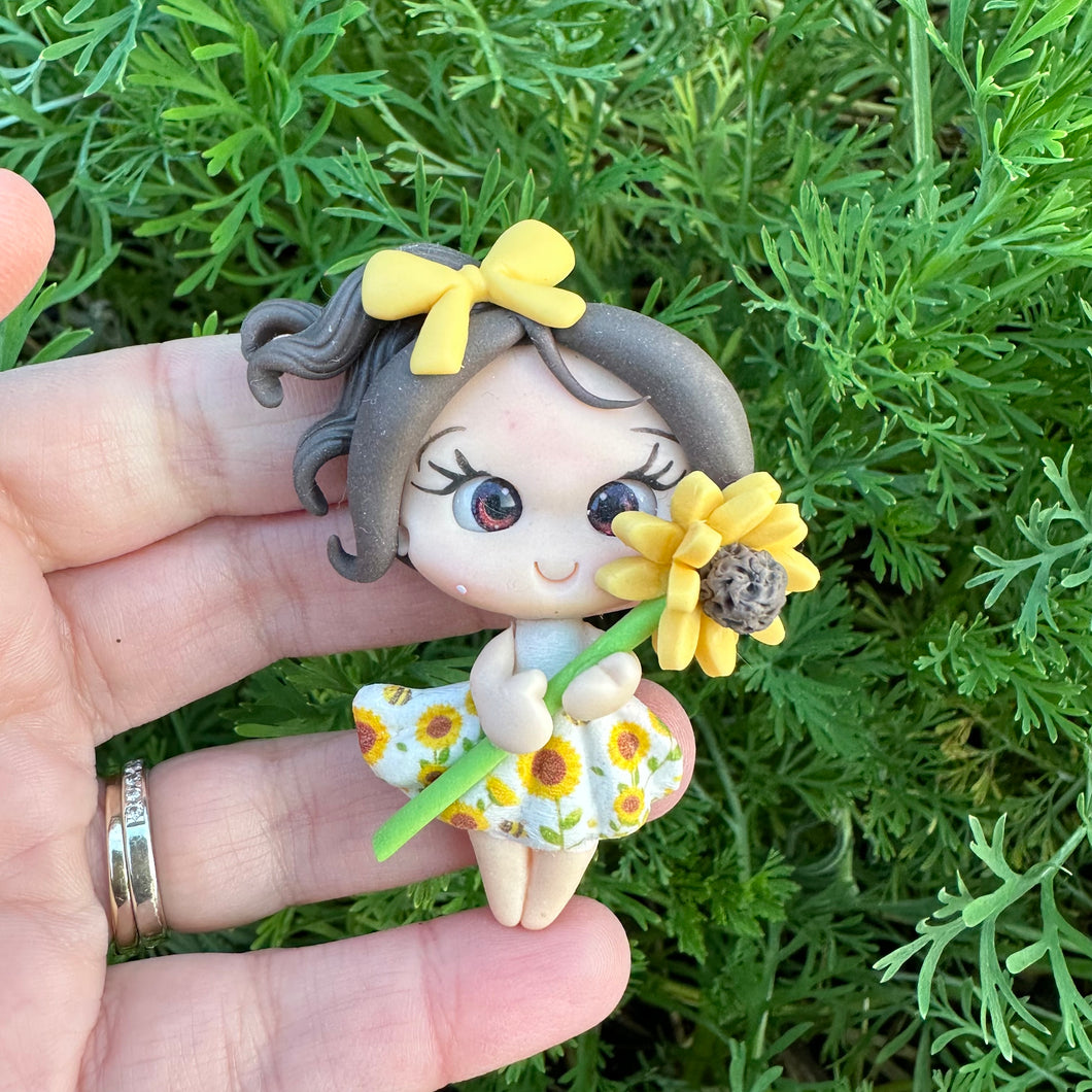 Custom Sunflower Girl Clay Bow