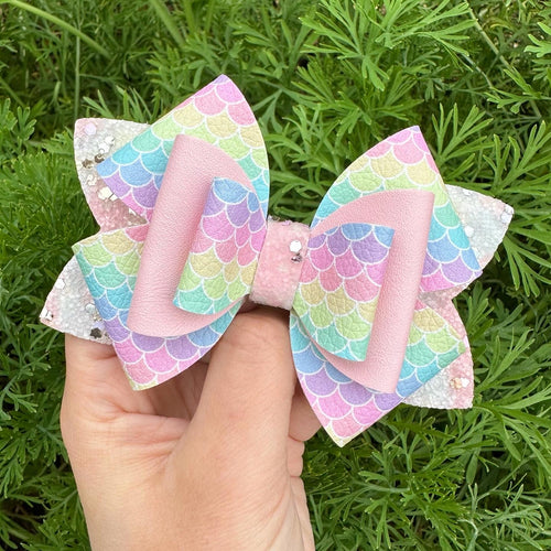 Rainbow Mermaid LilyStar Bow