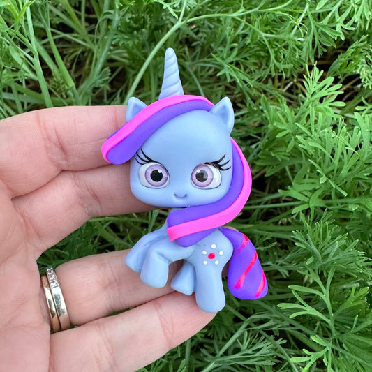 Custom Pony Clay Bow