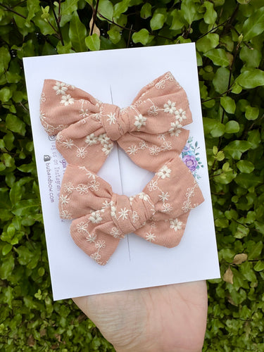 Patterned Pixie Bow Pair