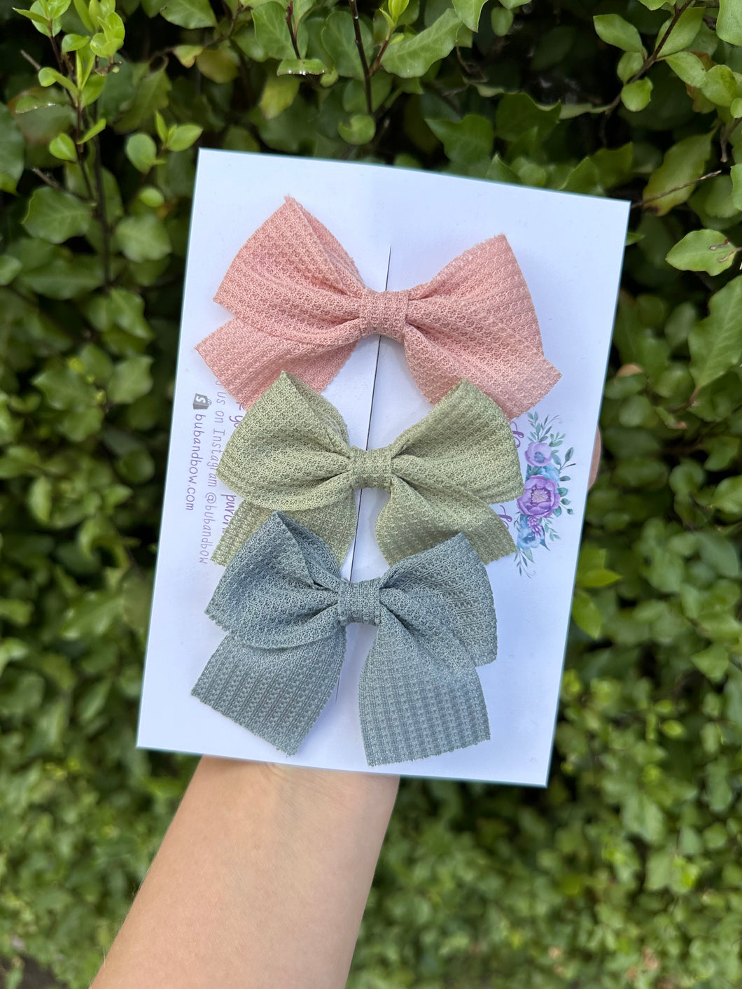 Lightweight Bow Trio