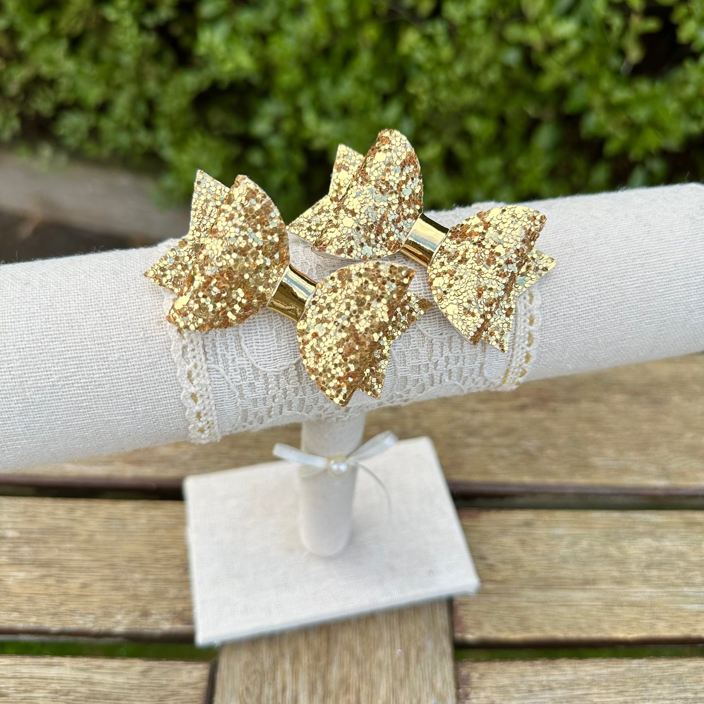 Baby Dolly Classic Glitter Bows// Yellow Gold