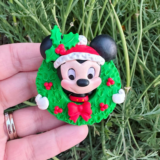 Custom Mouse in Wreath Clay Bow