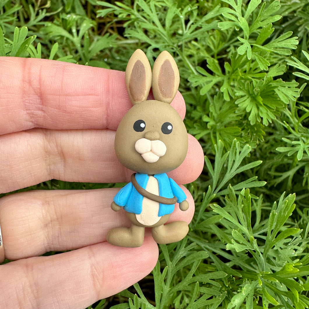 Custom Rabbit Clay Bow