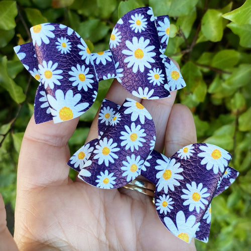 Navy Daisy Mini Beauty Piggys