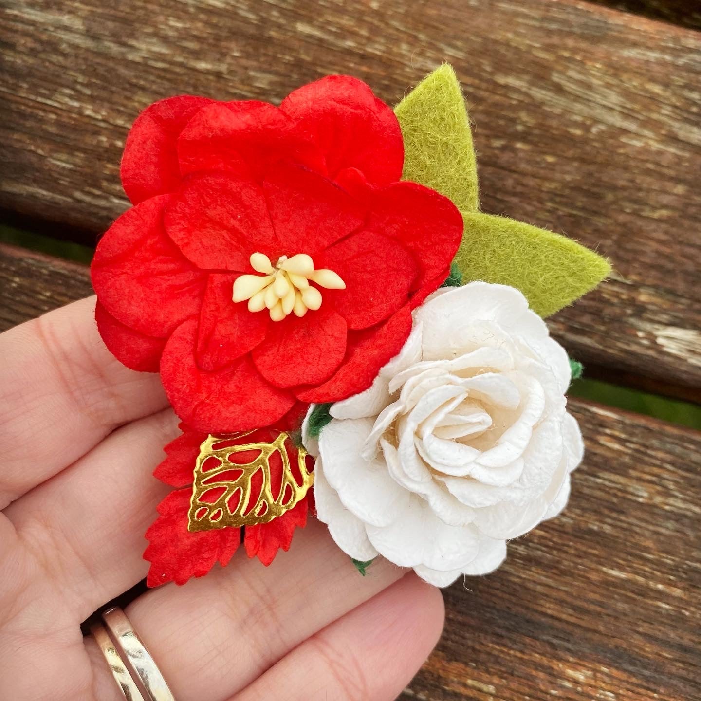 Christmas Mulberry Flower Cluster A (each)