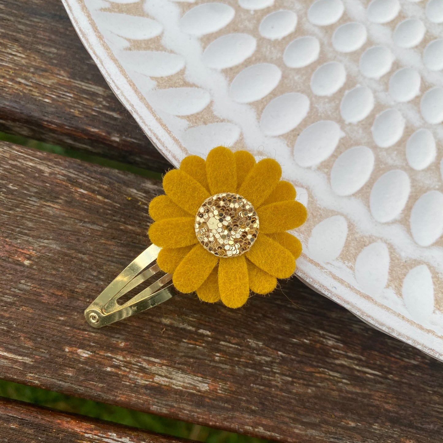 Felt Daisy Snap Clip (#70 Mustard)