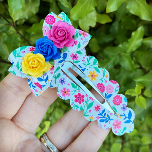 Izzy Floral Embellished Large Snap Clip