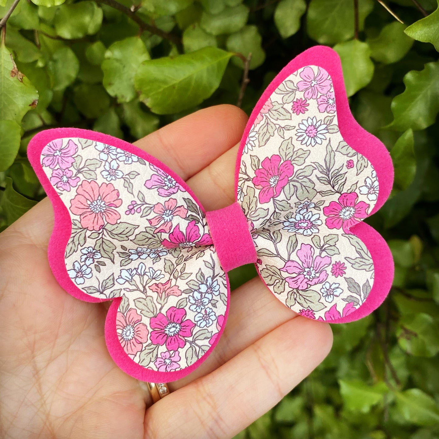 Lauren Floral Pinched Butterfly