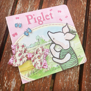 Piglet Imogen bow