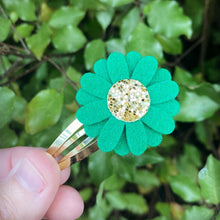 Load image into Gallery viewer, Felt Daisy Snap Clip (#57 Clover)