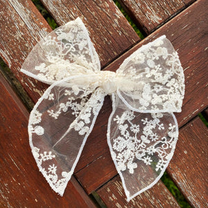 Lace Bow