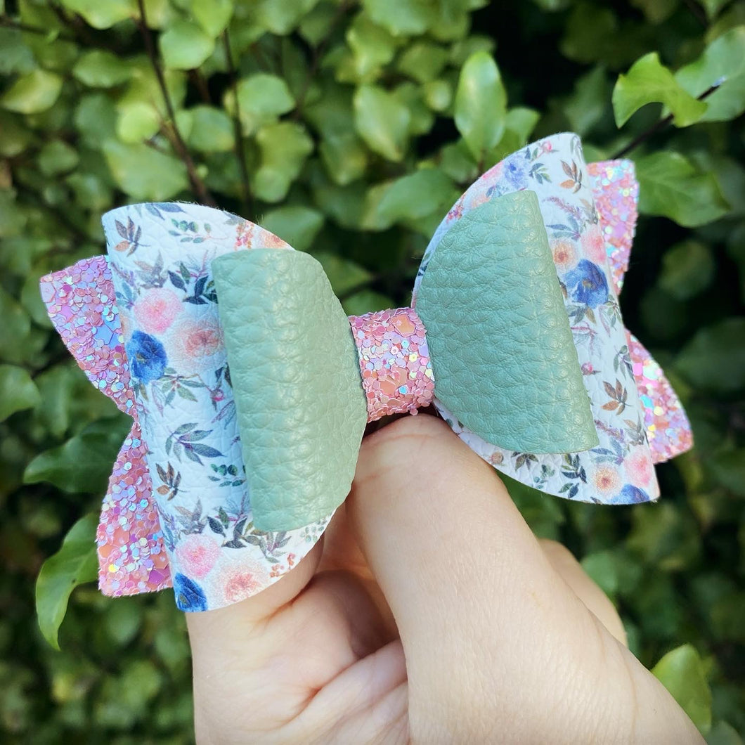 Eira Sage Floral Imogen bow