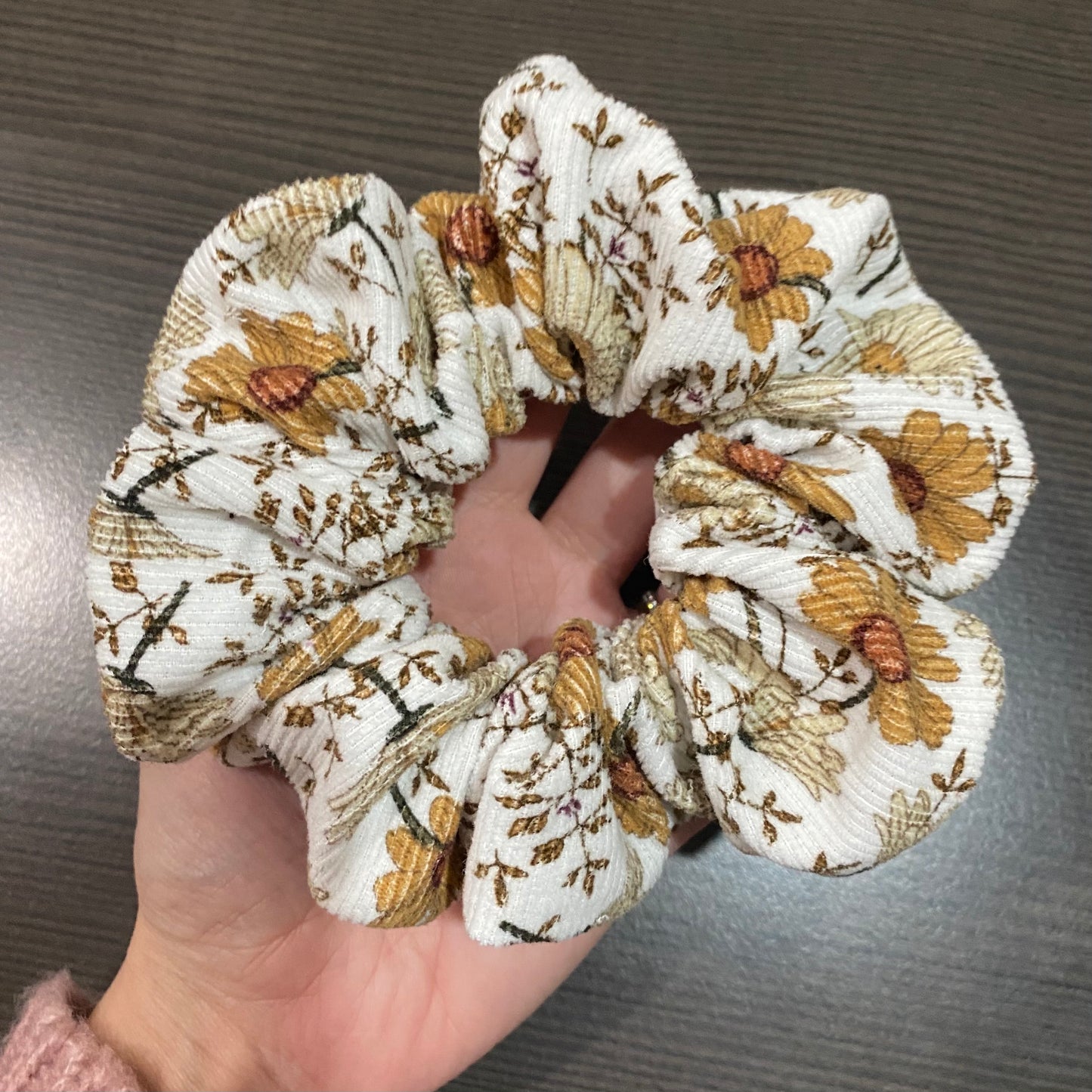 Daisy Cord Scrunchie