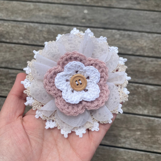 Vintage Lace Flower (Large)