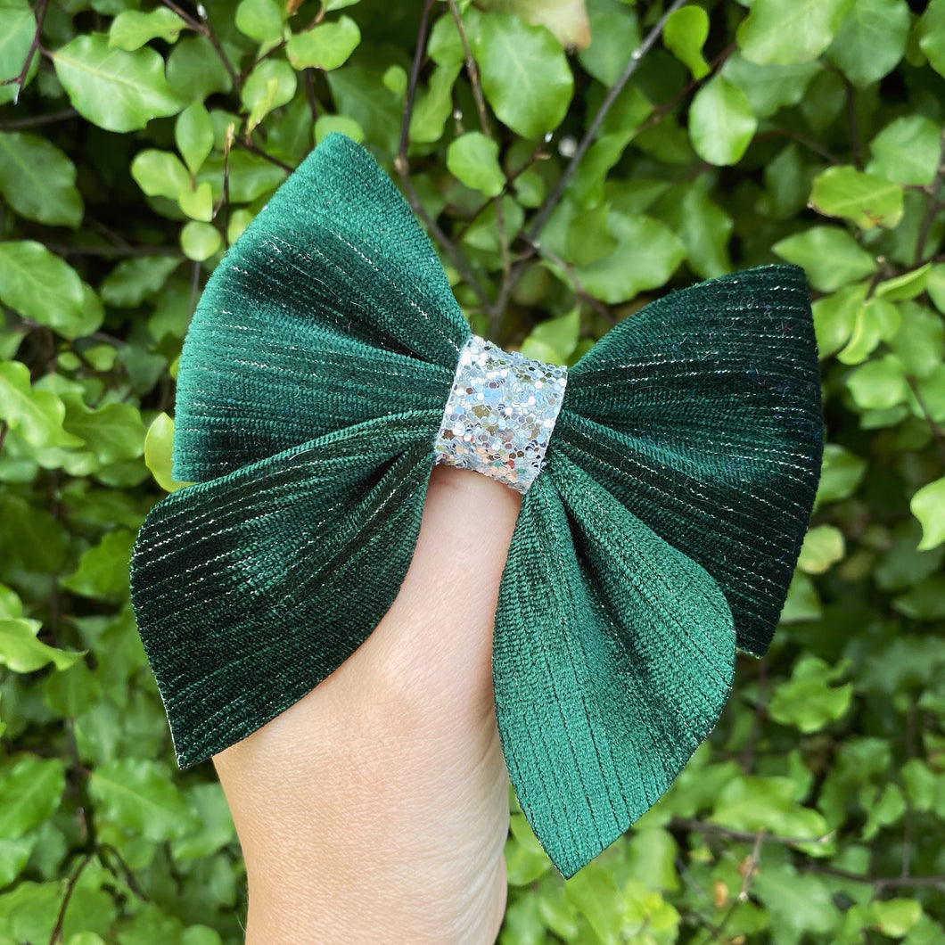 Luxe Velvet Sailor Bow (Emerald)