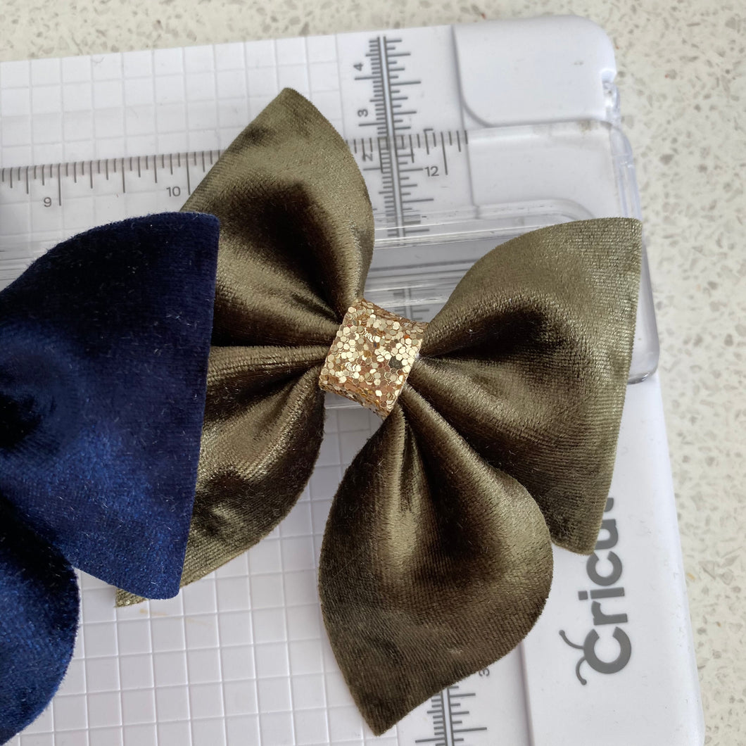 Crushed Velvet Sailor Bow