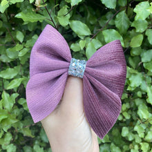 Load image into Gallery viewer, Luxe Velvet Sailor Bow (Mauve)