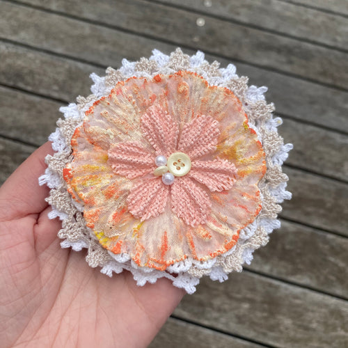 Vintage Lace Flower (Large)