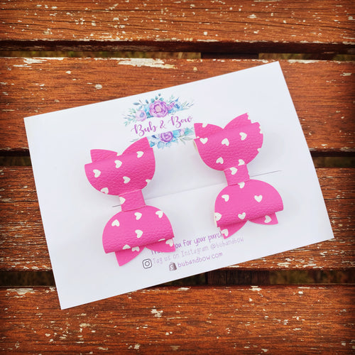 Hot Pink Scattered Heart Mini Beauty Bows