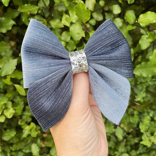 Luxe Velvet Sailor Bow (Grey)