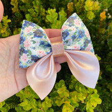 Load image into Gallery viewer, Floral Sailor bow