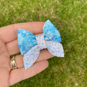 Scattered Snowflakes Mini Sailor Bow