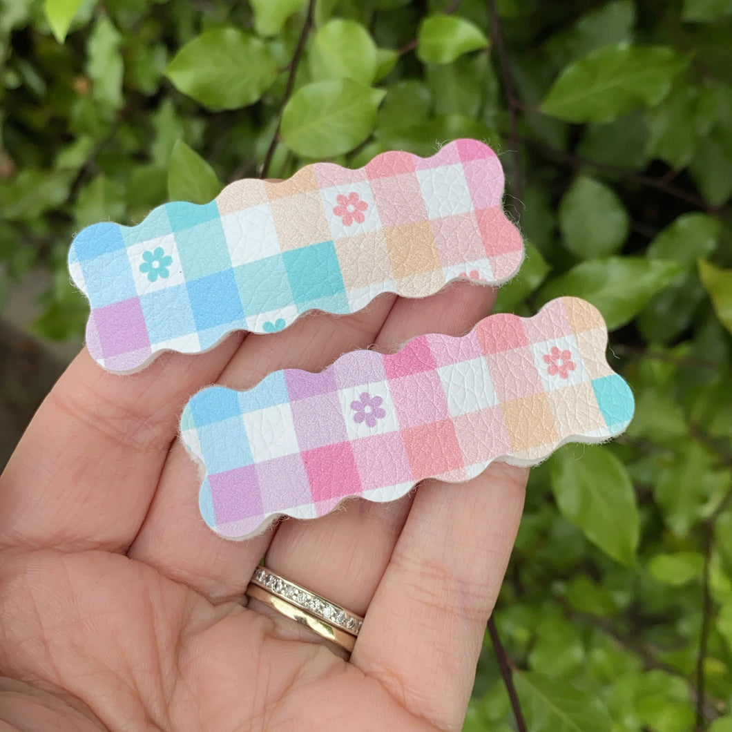 Pastel Gingham Wavy Snap Clips (each)