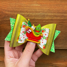 Load image into Gallery viewer, Grinch in Sleigh Clay bow (11cm)